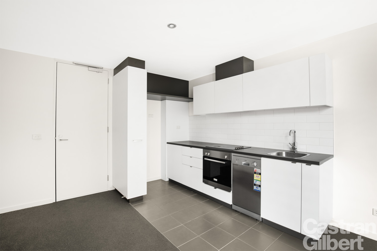 201 / 233 Dandenong Road, PRAHRAN Castran Gilbert